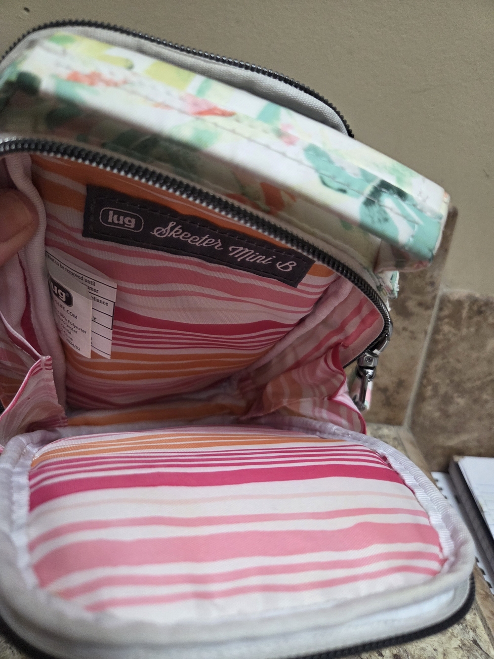 LUG Quilted Tropical Leaf Crossbody in White, Green, Pink SKEETER MINI - Picture 2 of 5